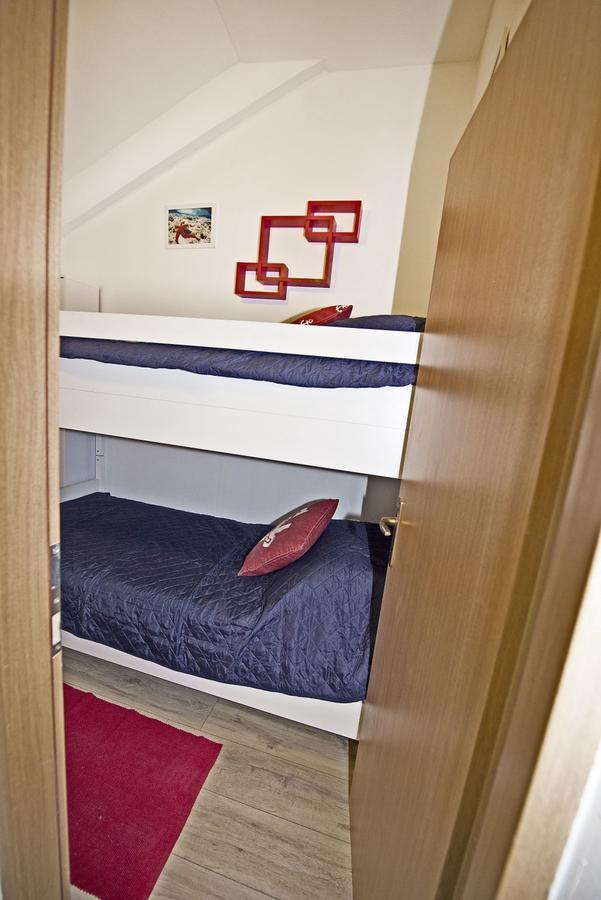 Holiday Home Listesi 1 โตรกีร์ ภายนอก รูปภาพ